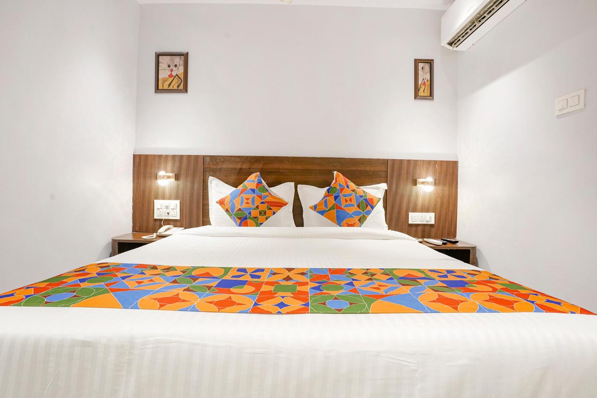 Fabhotel Peralz - Nr Boriwali Station Hotel Bombaj